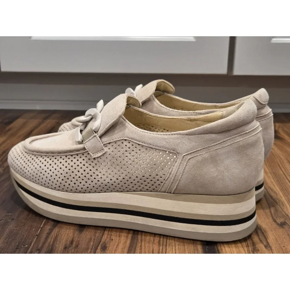 Softwaves Cassie EU 40 Suede Platform Loafers Beige Perforated Chain - Picture 4 of 14